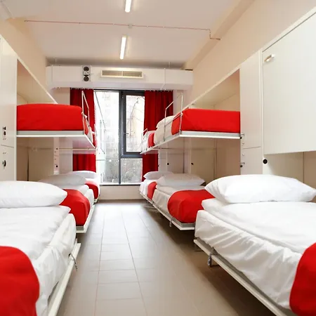 Express Center Albergue *